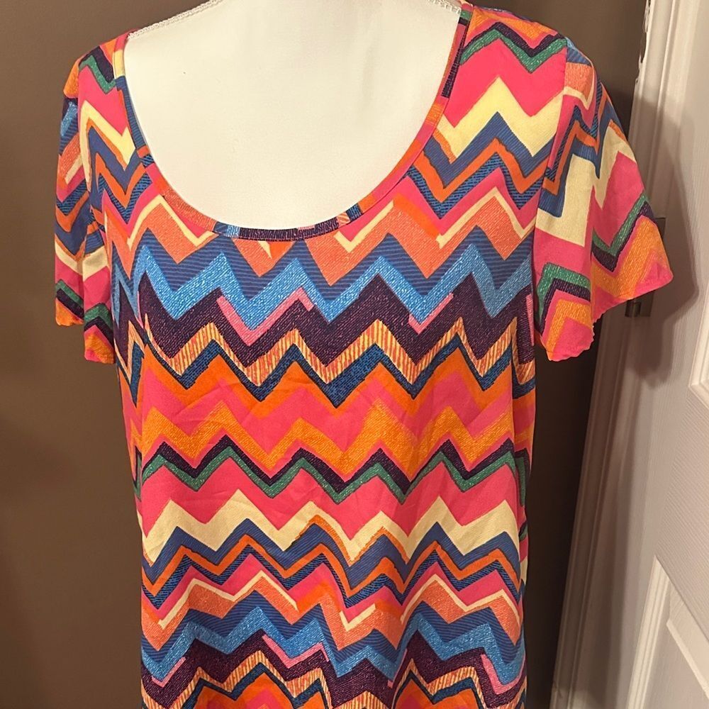 Rue 21 Colorful Zigzag Patterned Women's Top XL